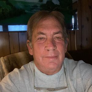 Meet your Posher, Chuck